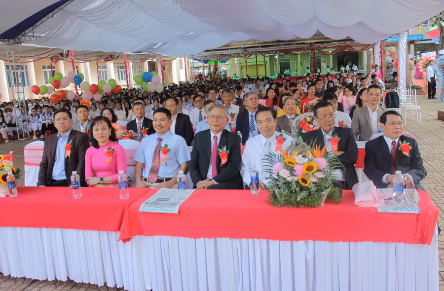 Các đại biểu tham dự buổi lễ. (Ảnh: TT)