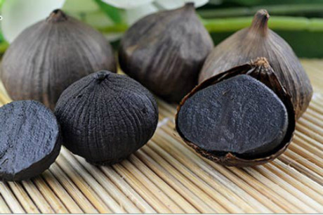Mách bạn 4 cách dùng tỏi đen tốt nhất cho sức khỏe - Ảnh 2 Mach ban 4 cach dung toi den tot nhat cho suc khoe - Anh 2