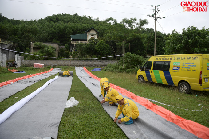 Ông Phạm Thế Tùng cho biết, những tấm lọc này không liên quan gì đến hóa chất mà đơn thuần là lọc cơ học.