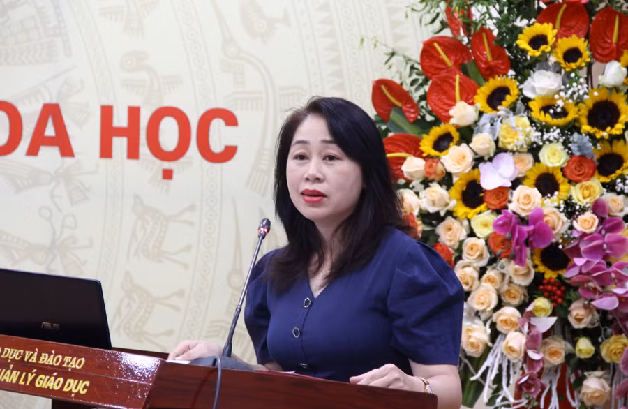 TS Lê Thị Ngọc Thúy phát biểu tại hội nghị