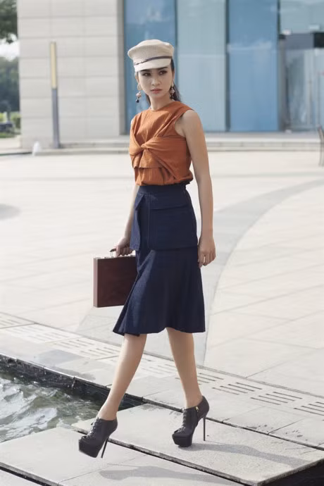 Kim Tuyen goi y thoi trang dao pho sanh dieu ngay Valentine - Anh 3