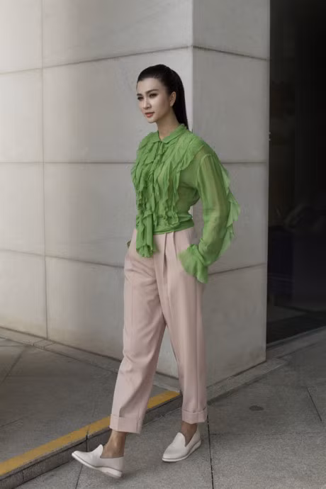 Kim Tuyen goi y thoi trang dao pho sanh dieu ngay Valentine - Anh 11