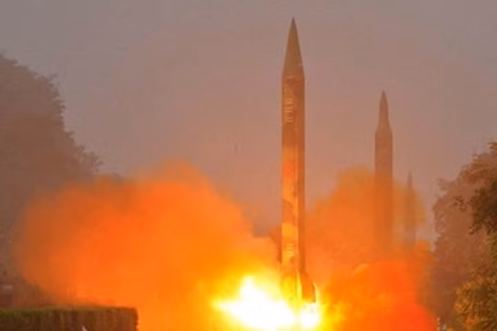 Hàn Quốc triệu tập cuộc họp an ninh sau khi Triều Tiên phóng tên lửa