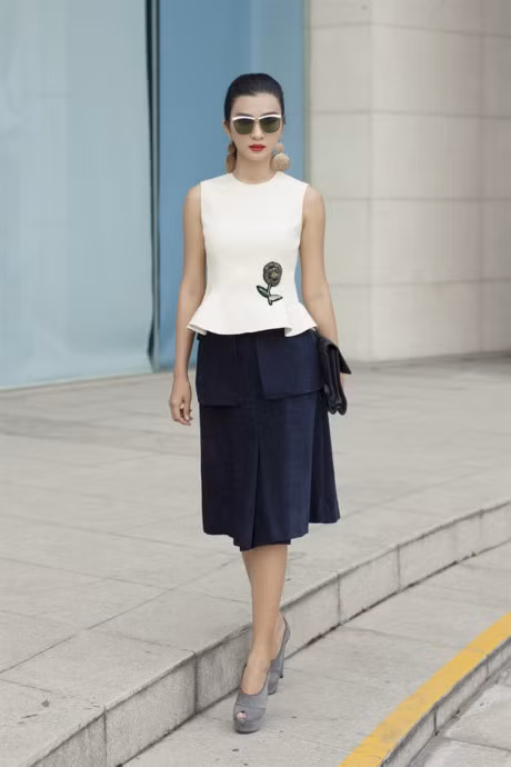 Kim Tuyen goi y thoi trang dao pho sanh dieu ngay Valentine - Anh 1