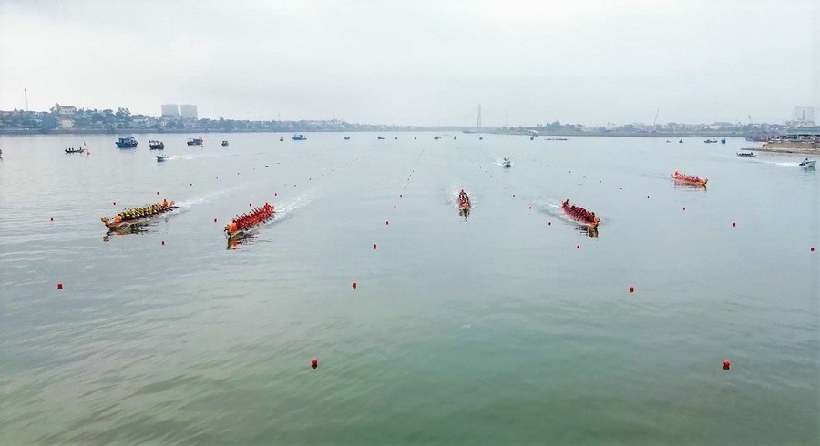 Giải đua quy tụ 36 đội tham dự đến từ 10 tỉnh, thành phố trong nước. Giải đua quy tụ 36 đội tham dự đến từ 10 tỉnh, thành phố trong nước.