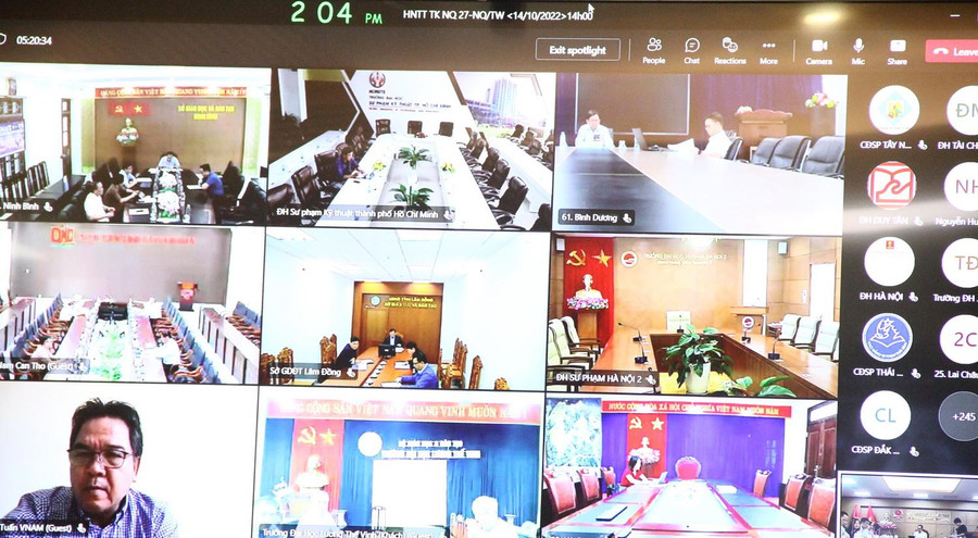 Hội nghị được tổ chức theo hình thức trực tiếp kết hợp trực tuyến.