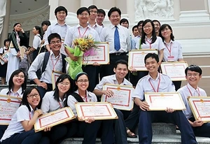 Công bố đề, đáp án thi HSG quốc gia 2011