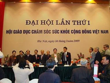 &quot;Vì sức khỏe và chất lượng nòi giống cộng đồng dân tộc VN&quot;