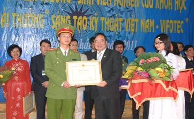 Học viện Cảnh sát nhân dân, một trong những trường có phong trào NCKH mạnh trong sinh viên Học viện Cảnh sát nhân dân, một trong những trường có phong trào NCKH mạnh trong sinh viên