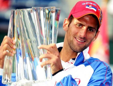 Novak Djokovic vượt mặt Rafael Nadal để giành chức vô địch