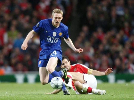 Man Utd tiếp tục &quot;trói&quot; chân Darren Fletcher