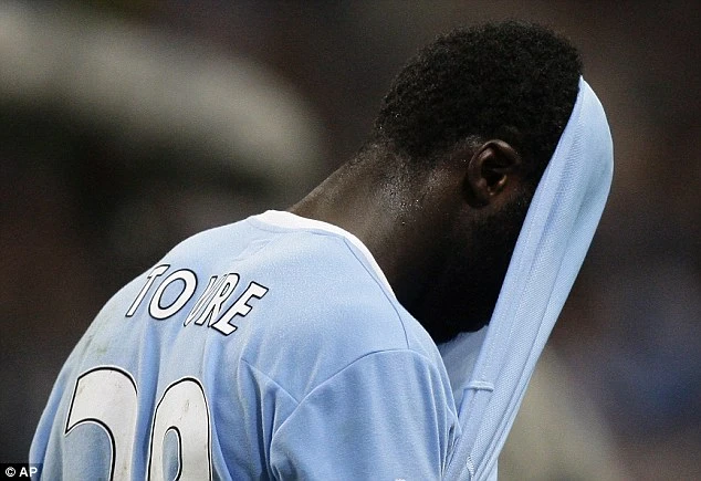 Dính doping, Kolo Toure đối mặt với án phạt từ FA