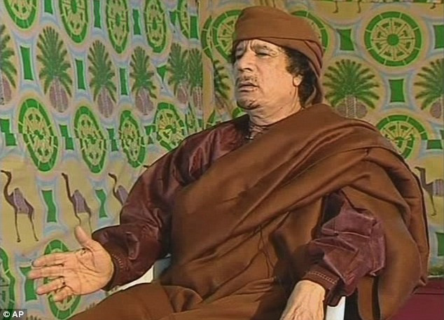 Libya: Bom vẫn nổ sau tuyên bố ngừng bắn ảnh 2 Gaddafi took the the airwaves last night to say