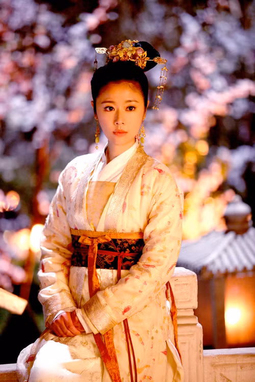 Lâm Tâm Như và Nghiêm Khoan đẹp đôi trong "Khuynh Thế Hoàng Phi" ảnh 4