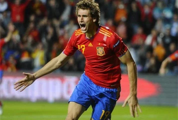 Manchester United theo đuổi Fernando Llorente