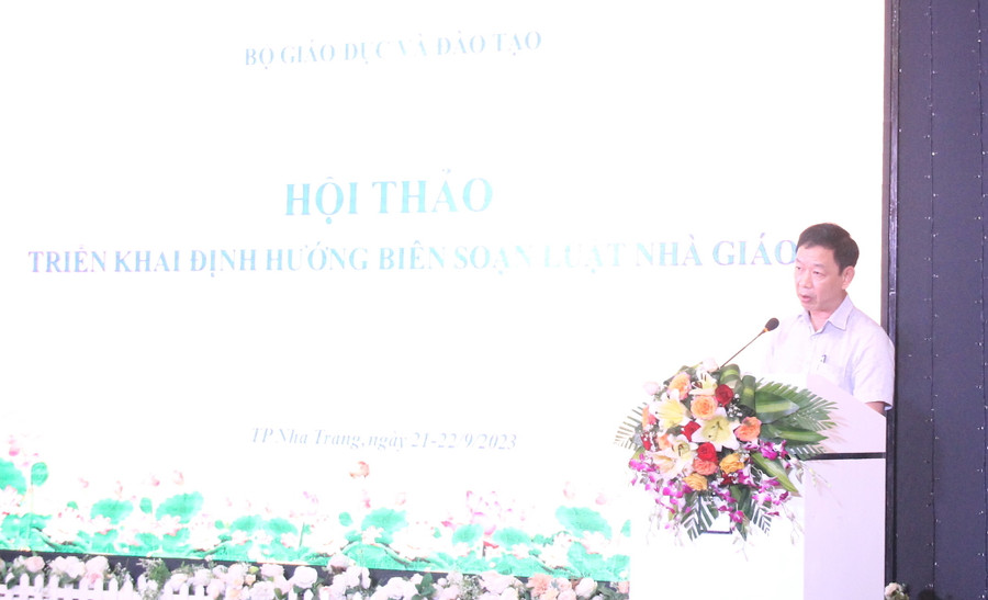 Ông Tạ Hồng Lựu - Phó Giám đốc Sở GD&amp;ĐT Thanh Hóa.