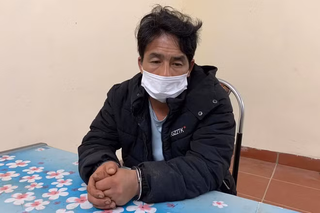 Đối tượng Pùa Lao Tủa tại cơ quan chức năng. Ảnh: Công an Sơn La.