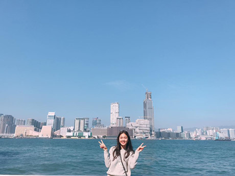 Hoa hau My Linh ngay cang than thiet den kho tin voi A hau Thanh Tu - Anh 10