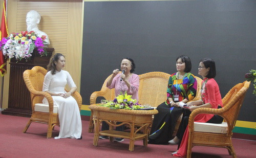 Nguyễn Thùy Dung được Học viện Nông nghiệp Việt Nam mời tham gia tọa đàm "Nhà khoa học nữ với nữ sinh viên của Học viện"