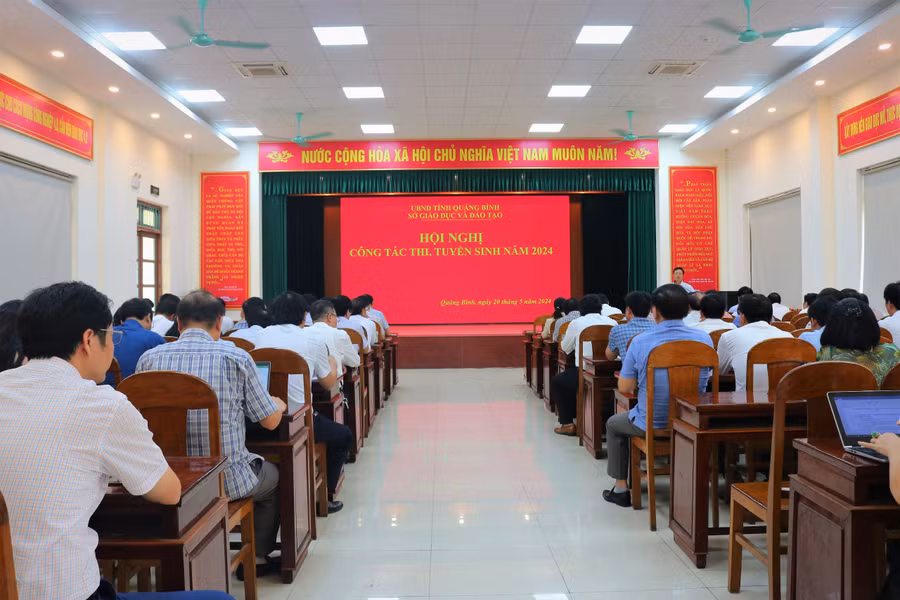 Hội nghị công tác thi, tuyển sinh năm 2024 tại tỉnh Quảng Bình.