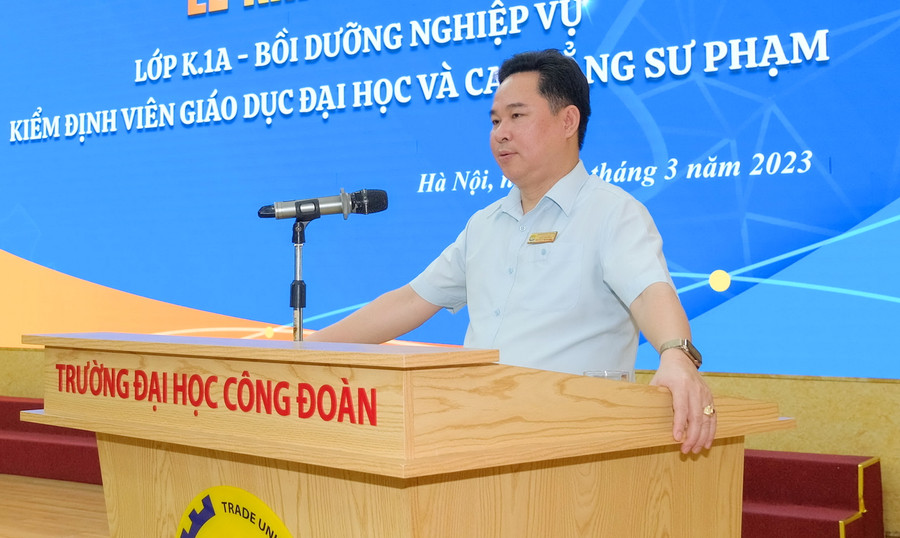 PGS.TS Lê Mạnh Hùng: Hoạt động kiểm định chất lượng luôn được Trường ĐH Công đoàn quan tâm, coi trọng. PGS.TS Lê Mạnh Hùng: Hoạt động kiểm định chất lượng luôn được Trường ĐH Công đoàn quan tâm, coi trọng.