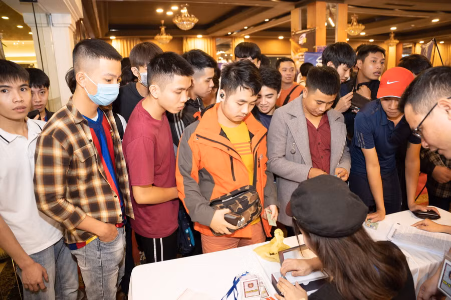 Nhà tài trợ sky88 chiều lòng fan hâm mộ của Barcelona bằng 1 buổi offline đầy cảm xúc tại Newday Palace 195 Khâm Thiên.