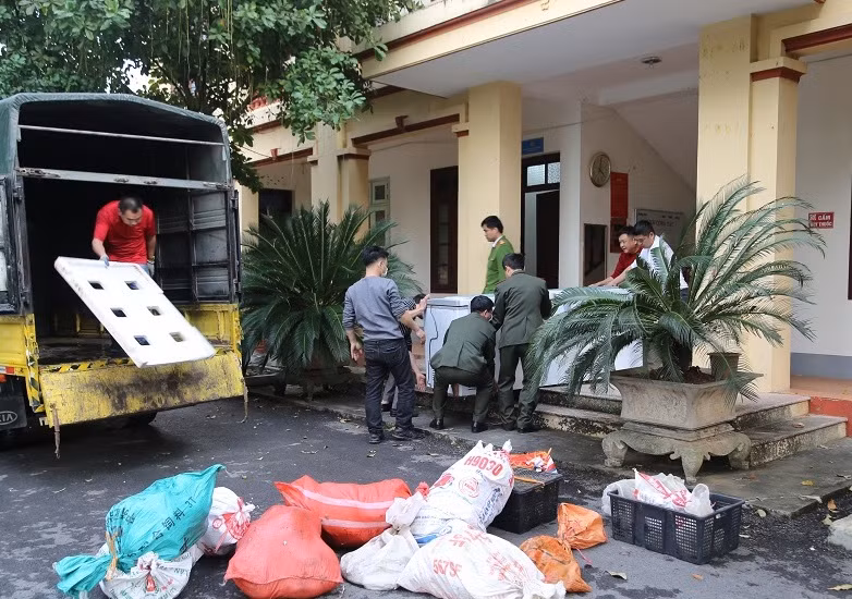 Số lượng lớn thú rừng không có nguồn gốc bị cơ quan chức năng phát hiện. Ảnh: Công an Lạng Sơn.