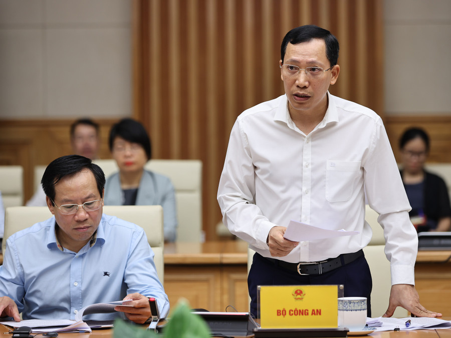 Thủ tướng đánh giá cao các báo cáo, ý kiến phát biểu thẳng thắn, tâm huyết, trách nhiệm, sát thực tế của các đại biểu, đặc biệt là của Tổ chức Y tế Thế giới - Ảnh: VGP/Nhật Bắc Thủ tướng đánh giá cao các báo cáo, ý kiến phát biểu thẳng thắn, tâm huyết, trách nhiệm, sát thực tế của các đại biểu, đặc biệt là của Tổ chức Y tế Thế giới - Ảnh: VGP/Nhật Bắc