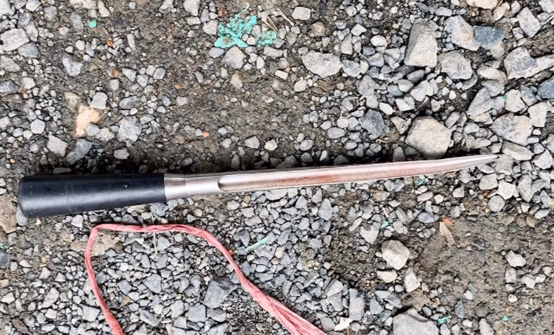 Hung khí đối tượng dùng để gây án. Ảnh: Công an An Giang.