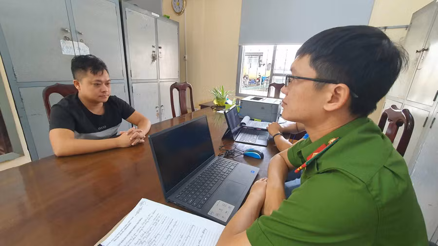 Hồ Văn Kiều tại cơ quan Công an. (Ảnh: SĐ)