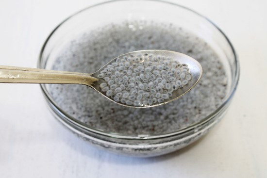 Hạt é ngâm nước. Ảnh: Health.