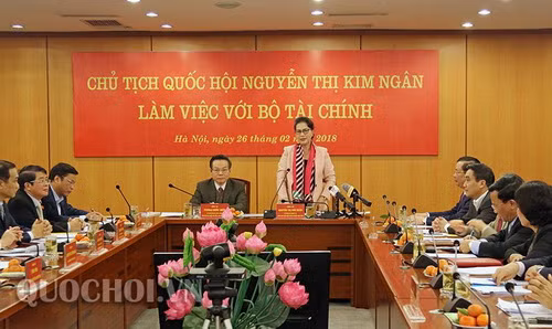 Chủ tịch Quốc hội Nguyễn Thị Kim Ngân phát biểu tại buổi làm việc