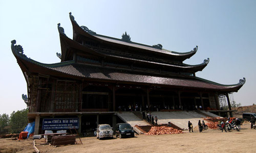 Chùa trong quần thể chùa Bái Đính