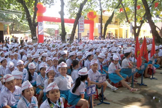 Quảng Ngãi: Giáo viên dạy thêm không trực tiếp thu, chi tiền học thêm