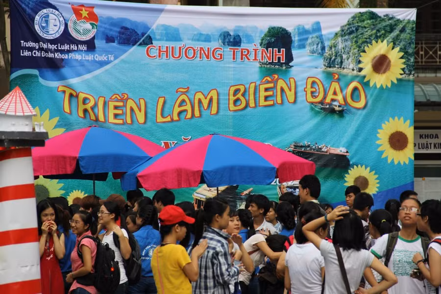 Nhiều hình thức phong phú GD về chủ quyền biển đảo