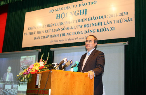 Phó Thủ tướng Chính phủ Nguyễn Thiện Nhân phát biểu tại Hội Nghị. (Ảnh: Minh Hằng )