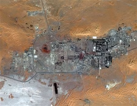 12 con tin bị giết ở Algeria