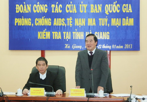 Thứ trưởng Trần Quang Quý phát biểu tại buổi làm việc với BCĐ tỉnh. Ảnh, gdtd.vn