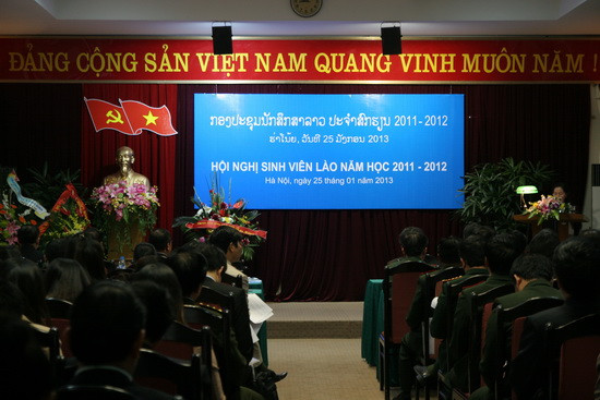 Quang cảnh hội nghị
