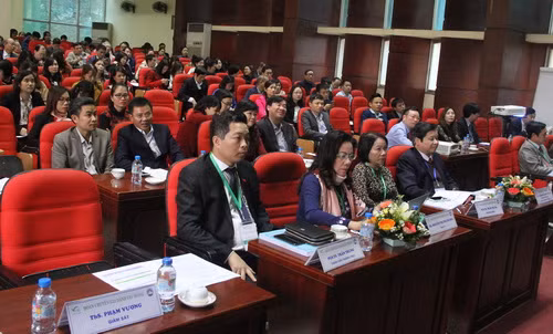 Đoàn chuyên gia và các đại biểu tham dự buổi khai mạc