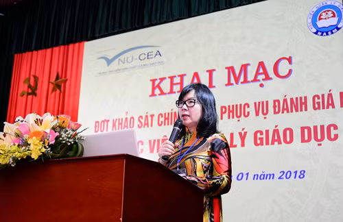 PGS.TS Đỗ Thị Thúy Hằng trình bày tổng quan Báo cáo tự đánh giá của Học viện