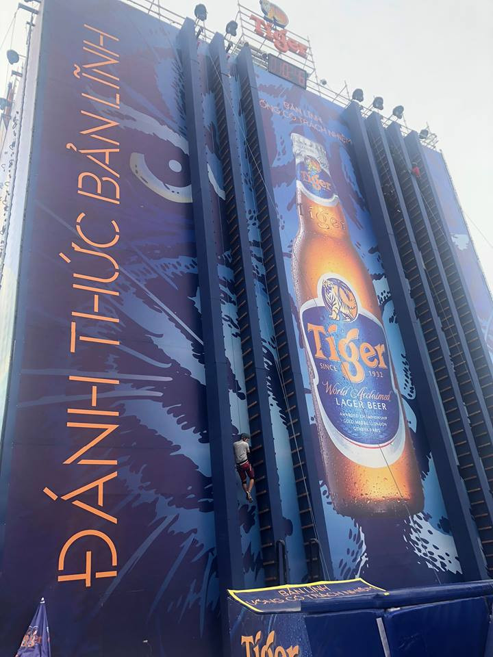 Nhiều bạn nam tham dự cũng sợ với màn thử thách bên này