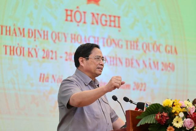 Thủ tướng gợi ý quy hoạch cần xác định các ngành mũi nhọn sát tình hình thực tiễn, điều kiện và hoàn cảnh đất nước - Ảnh: VGP/Nhật Bắc.