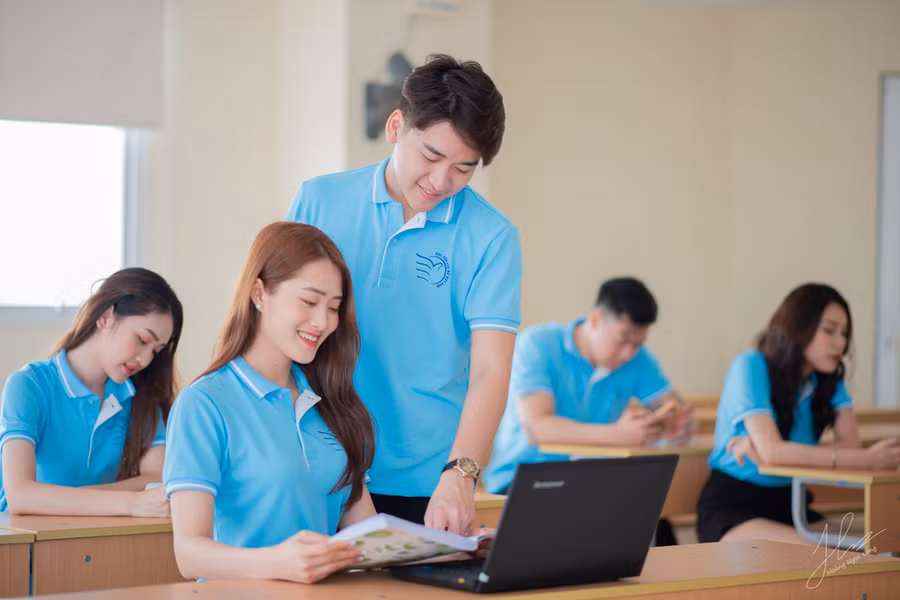 Sinh viên Học viện Phụ nữ Việt Nam