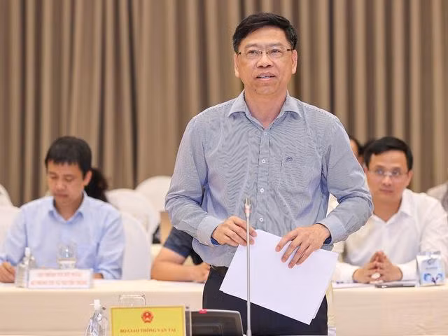 Thứ trưởng Bộ Giao thông vận tải Nguyễn Xuân Sang