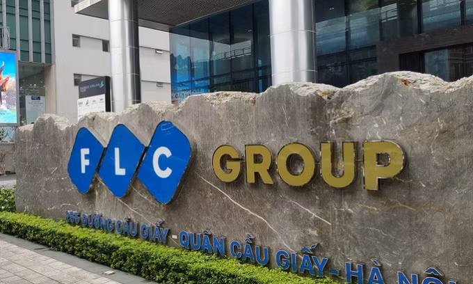 Công ty cổ phần Tập đoàn FLC tiếp tục bị SSC xử phạt do vi phạm công bố thông tin.
