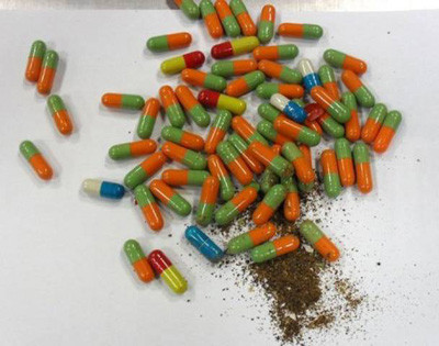 Những viên thuốc chứa thành phần tương ứng với ADN của người. Những viên thuốc chứa thành phần tương ứng với ADN của người.