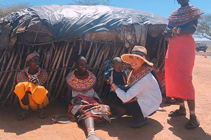 Phạm Hương, Lệ Hằng lặng người trước cuộc sống khó khăn ở Kenya