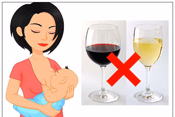 Uống rượu trong thời gian cho con bú có thể khiến bé đột tử