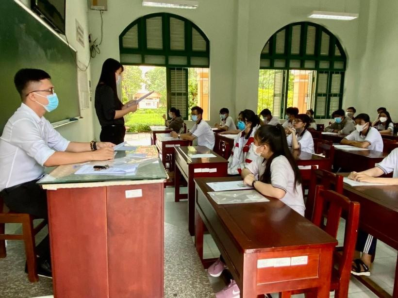 Thí sinh tỉnh nghe phổ biến quy chế thi chiều 6/7 Thí sinh tỉnh nghe phổ biến quy chế thi chiều 6/7